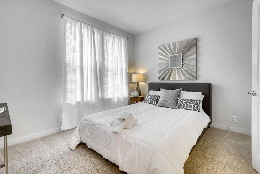 Gorgeous 4 Bed Home On St Mary'S - Minutes To Riverwalk/Pearl 圣安东尼奥 外观 照片