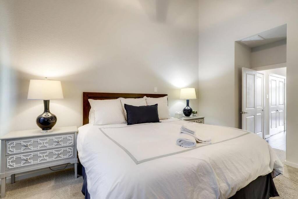 Gorgeous 4 Bed Home On St Mary'S - Minutes To Riverwalk/Pearl 圣安东尼奥 外观 照片
